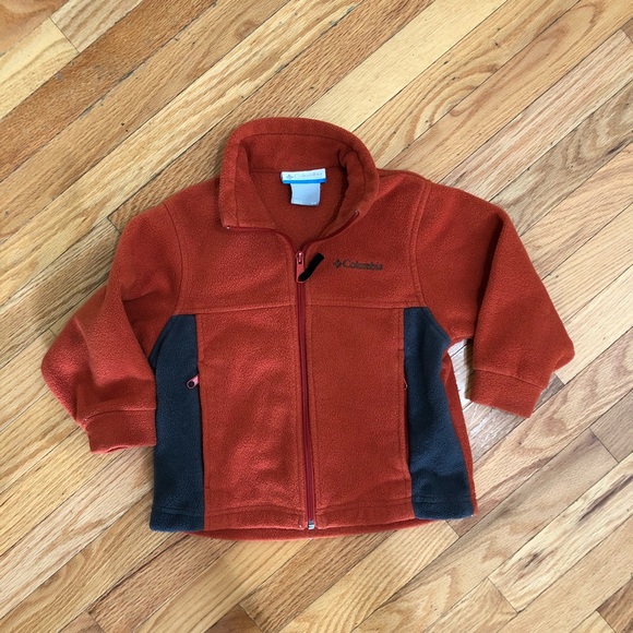 Columbia Other - Like new Columbia jacket size 4 small